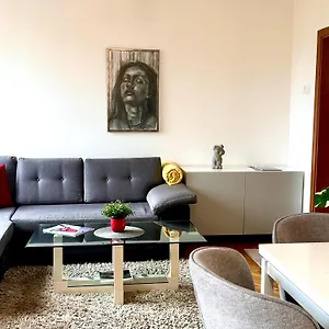 https://apartment-dolce-casa.varna-hotels.com